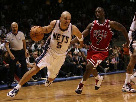 更是一场充 更是一场充