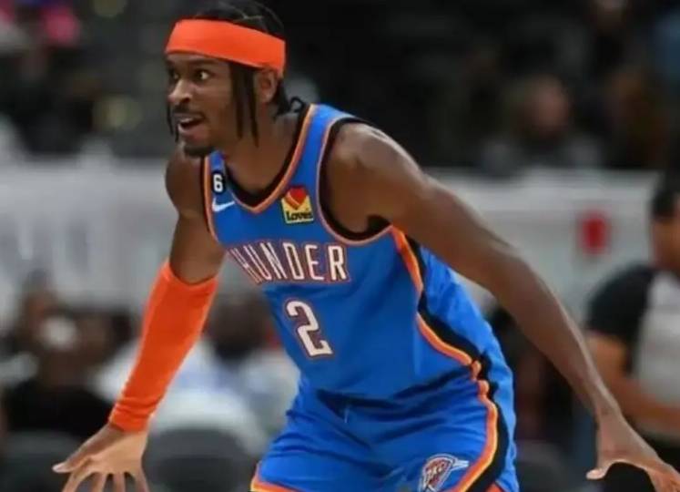 却远远不能 却远远不能