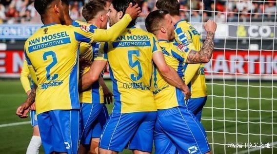 两方面均具 两方面均具