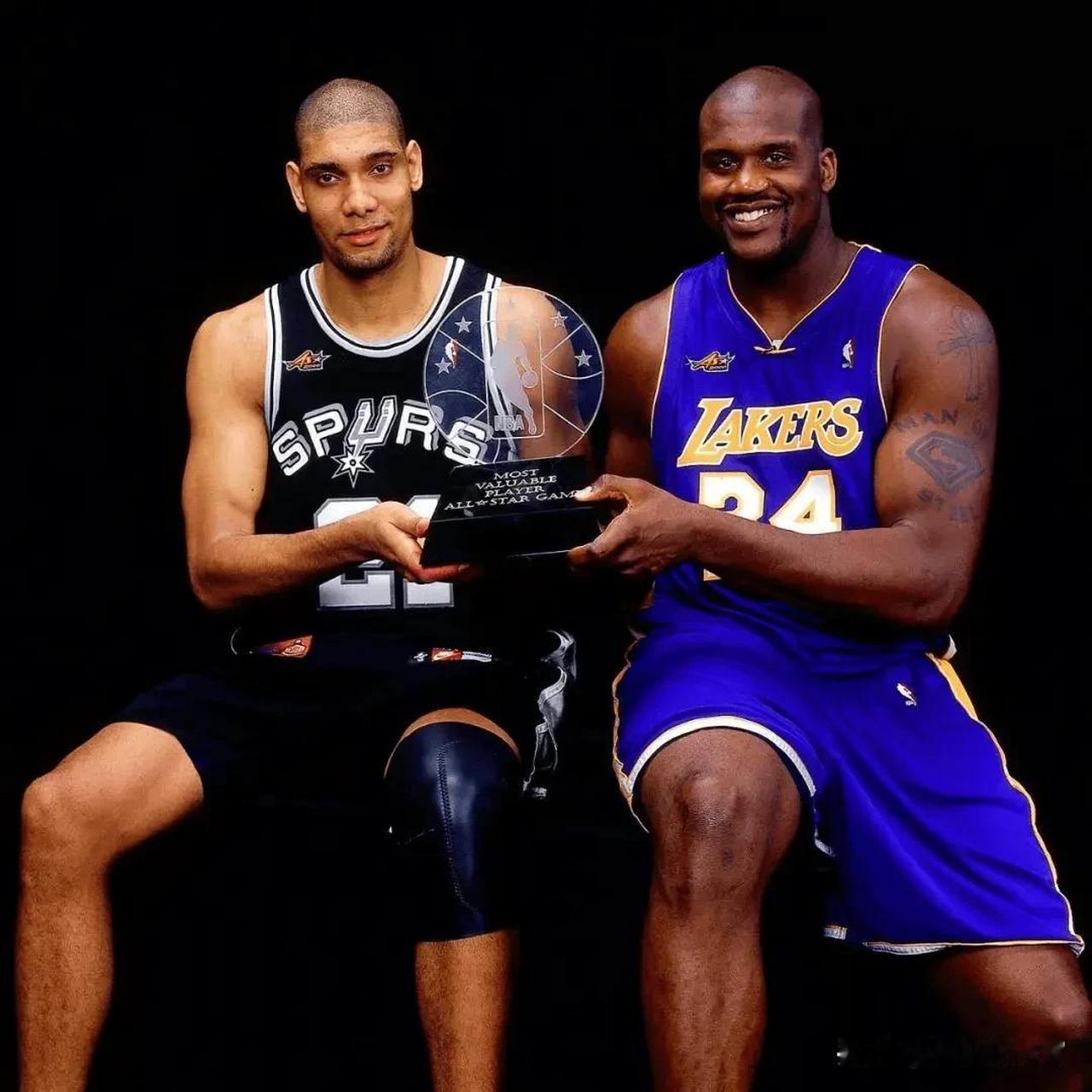 看台红海翻 看台红海翻